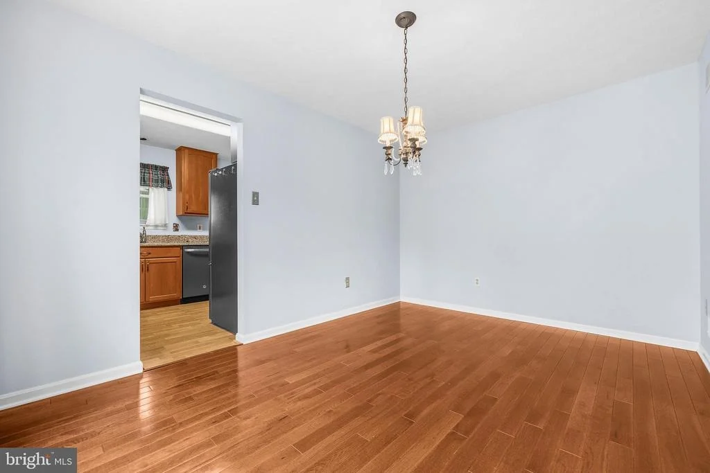 Photo of 704 COLLIER COURT