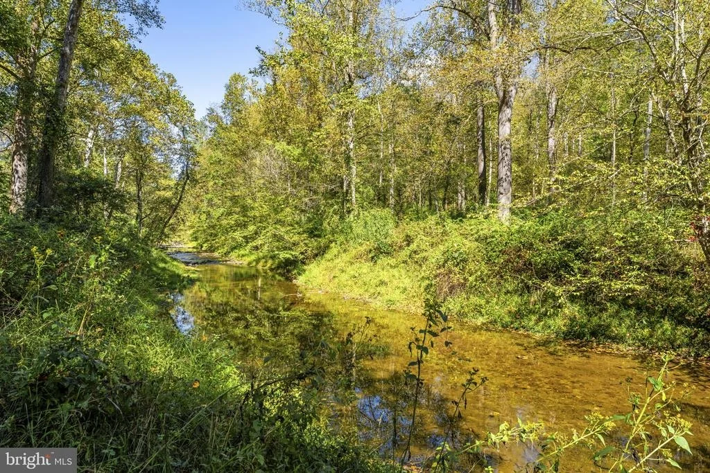 Photo of 207 GRAND VIEW ROAD