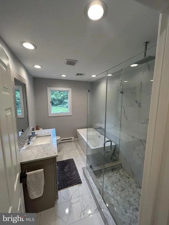Photo of 902 N ISLAND ROAD