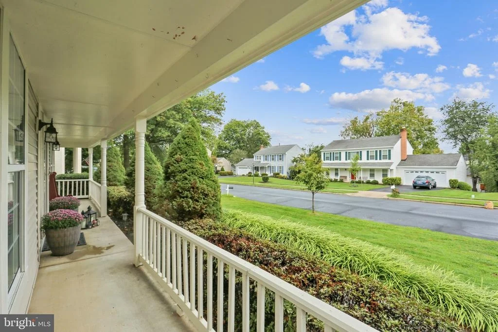 Photo of 912 POINTER RIDGE DRIVE