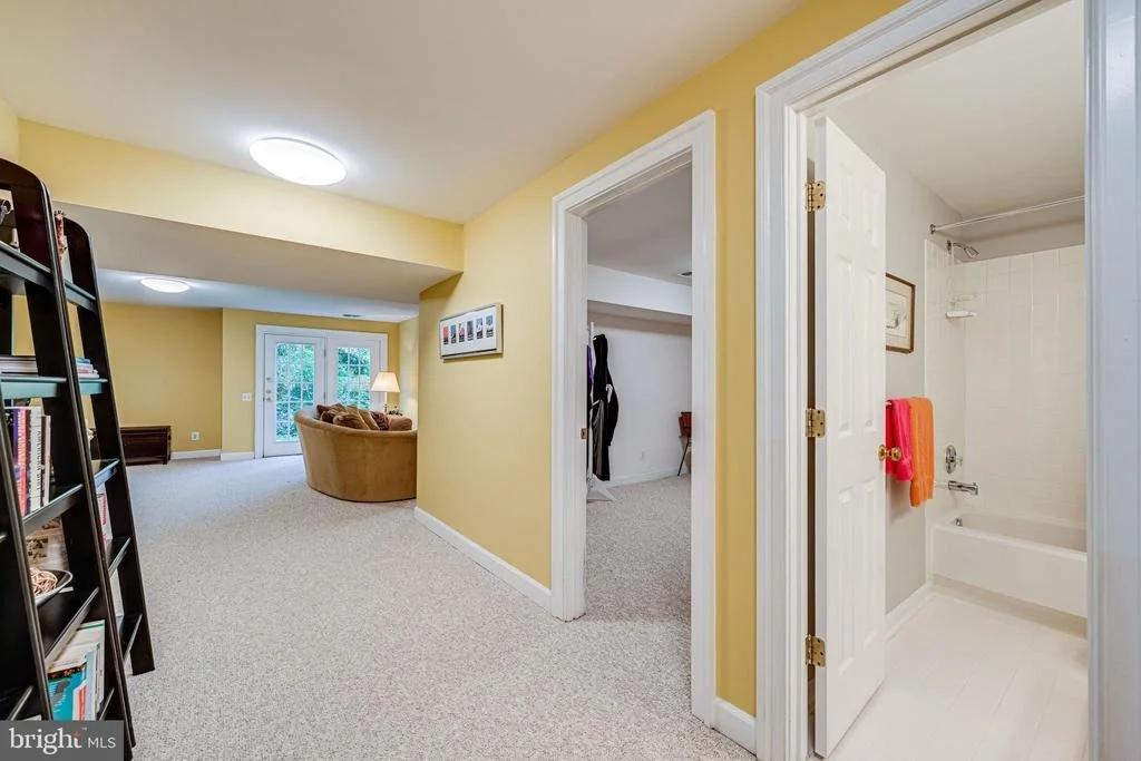 Photo of 9728 HIDDEN VALLEY ROAD