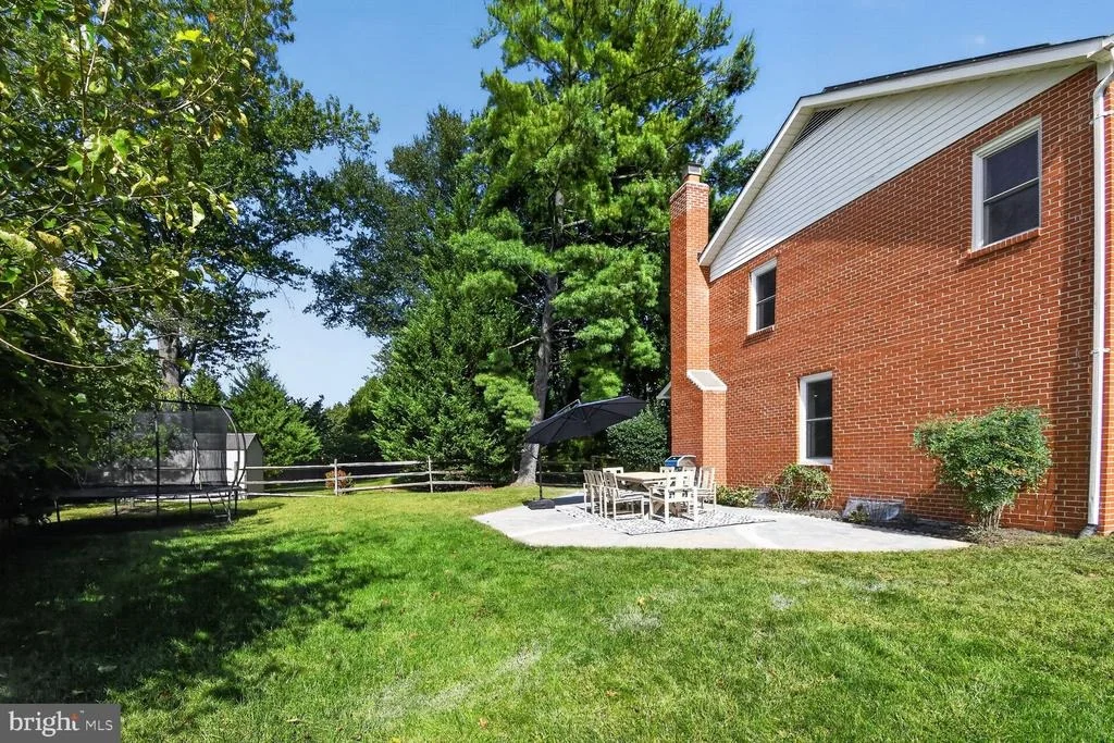 Photo of 9 RICHVIEW COURT