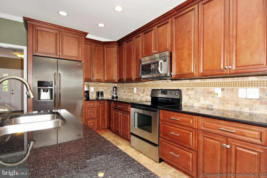 Photo of 5728 ARTESIAN DRIVE