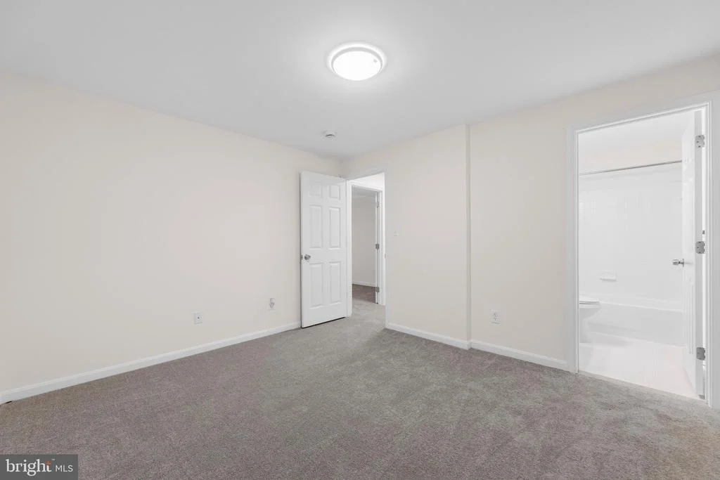 Photo of 8003 CARLSON