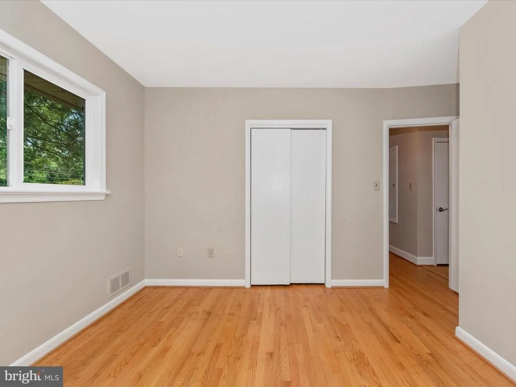 Photo of 19412 MUNCASTER ROAD