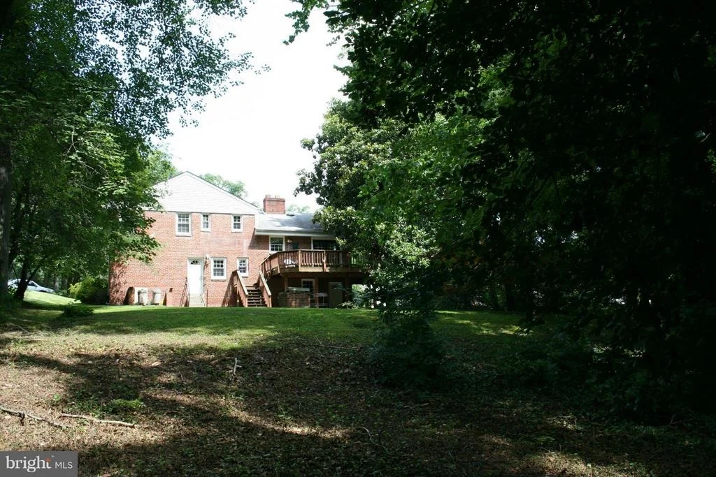 Photo of 10911 BORNEDALE DRIVE