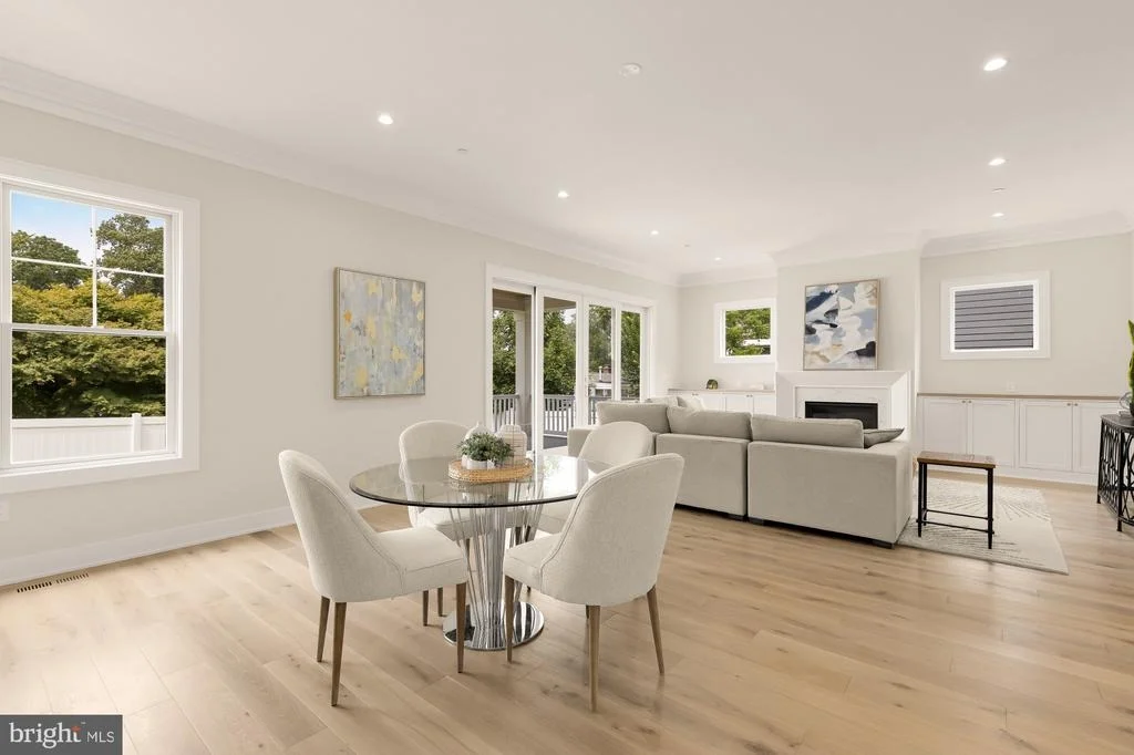 Photo of 9512 FOREST ROAD