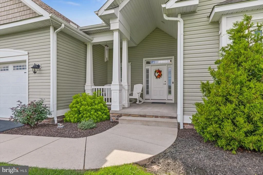 Photo of 24860 MISTLETOE DRIVE