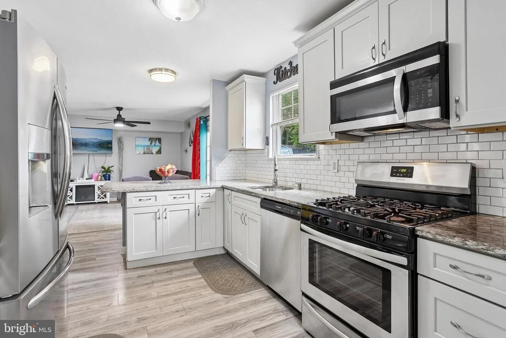 Photo of 1120 LAMBERT DRIVE