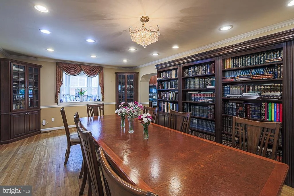 Photo of 3910 LABYRINTH ROAD