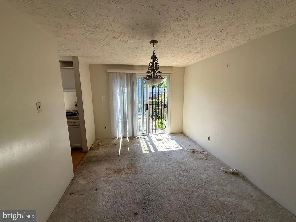 Photo of 6205 PLUM WAY