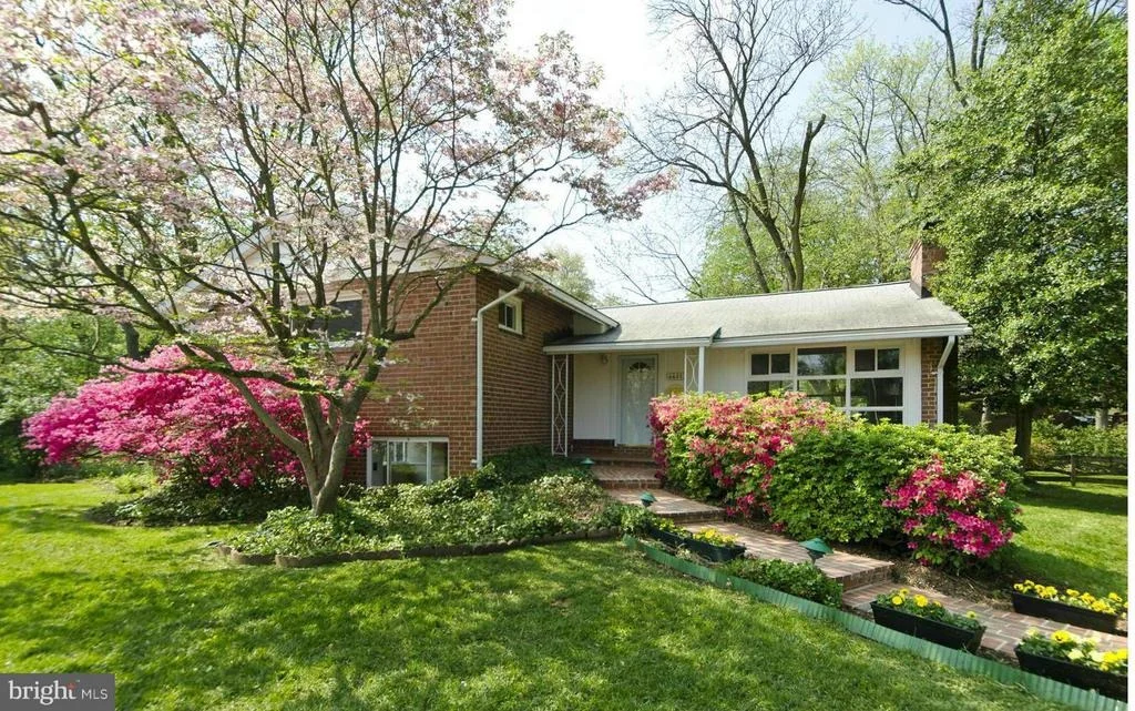 Photo of 6631 IVY HILL DRIVE