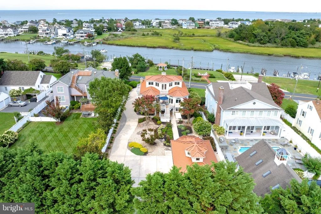 Photo of 632 PILOTTOWN ROAD