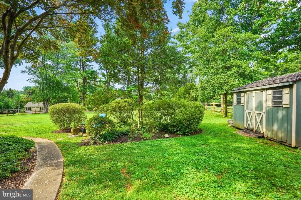 Photo of 3717 KING WILLIAM DRIVE