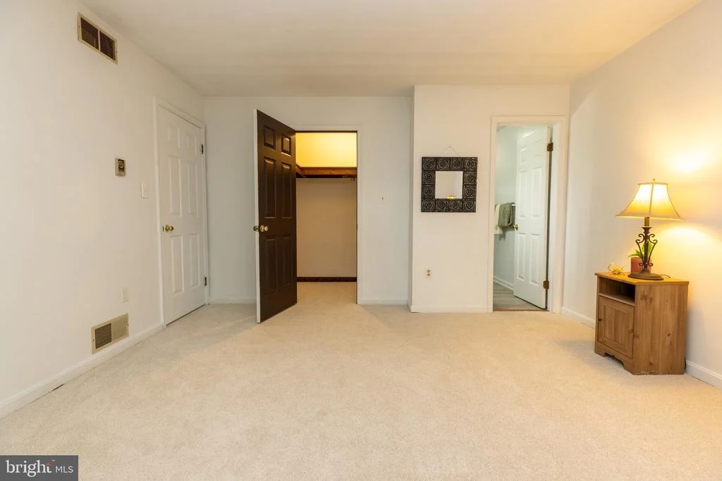 Photo of 710 MEHRING ROAD