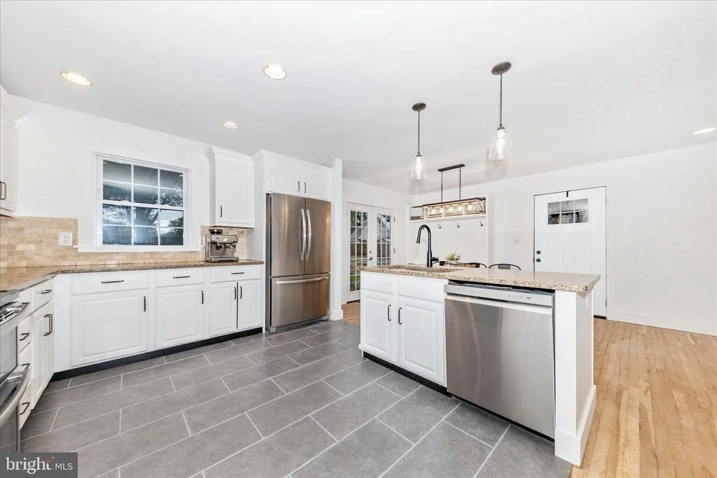 Photo of 28513 WOODVIEW DRIVE