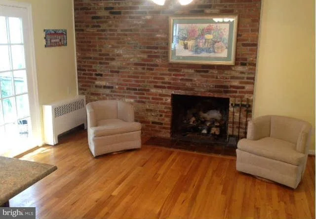 Photo of 1430 COLLEEN LANE