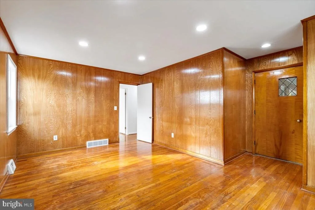 Photo of 1308 W 7TH STREET