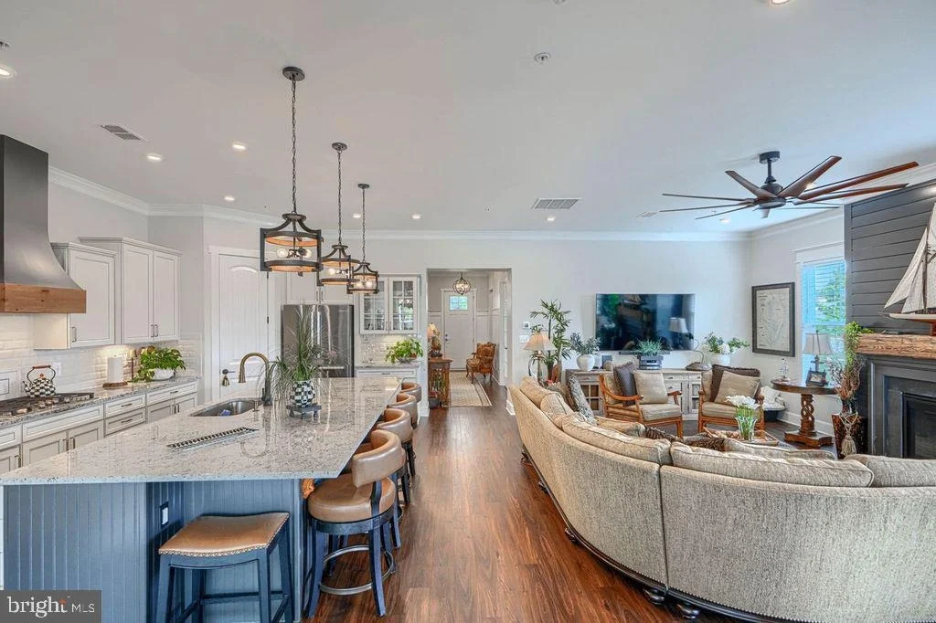 Photo of 320 BAYBERRY DRIVE