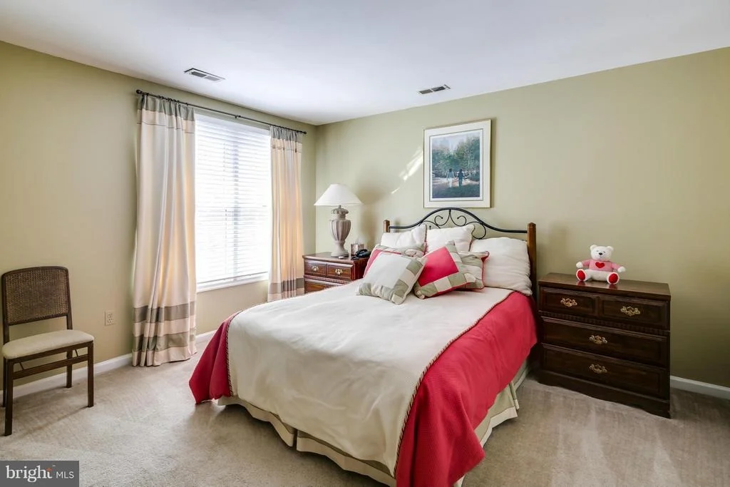 Photo of 6104 SHADED LEAF COURT