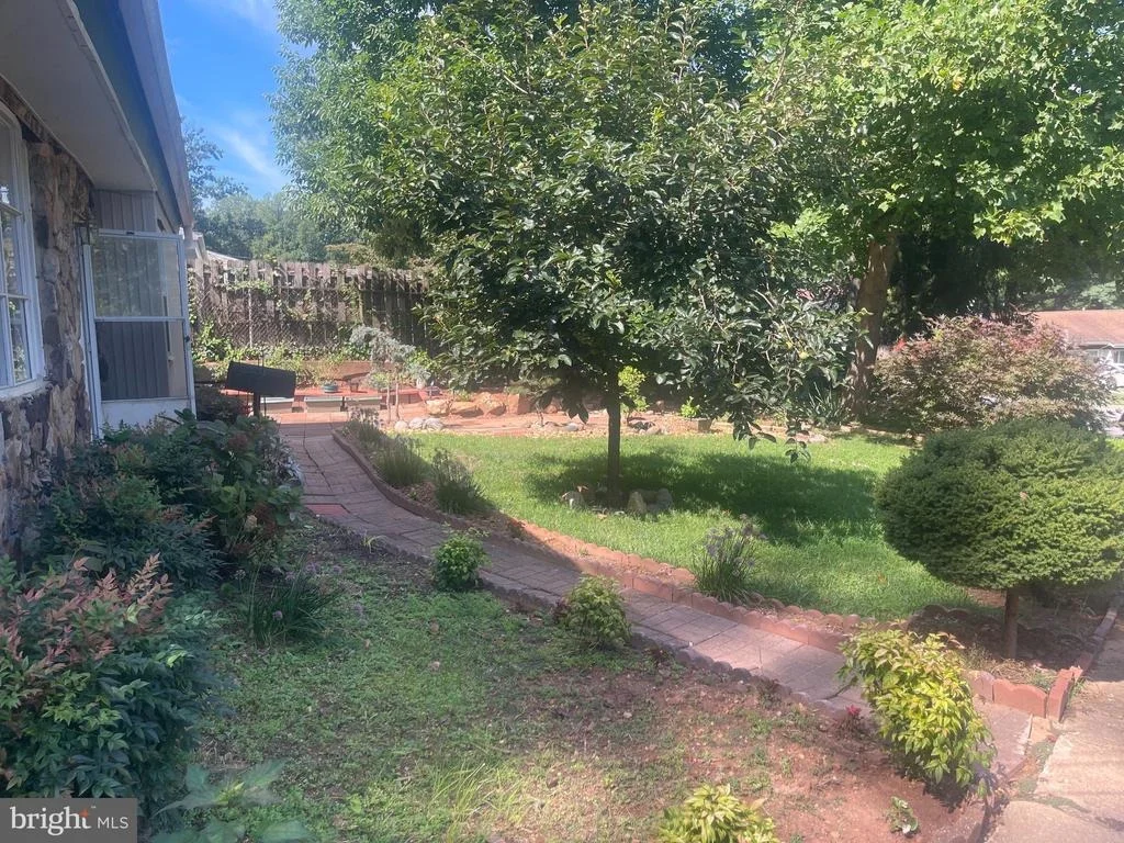 Photo of 7225 PINE DRIVE