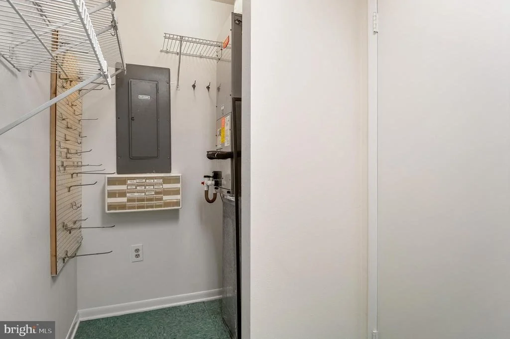 Photo of Unit 863E at 15301 PINE ORCHARD DRIVE