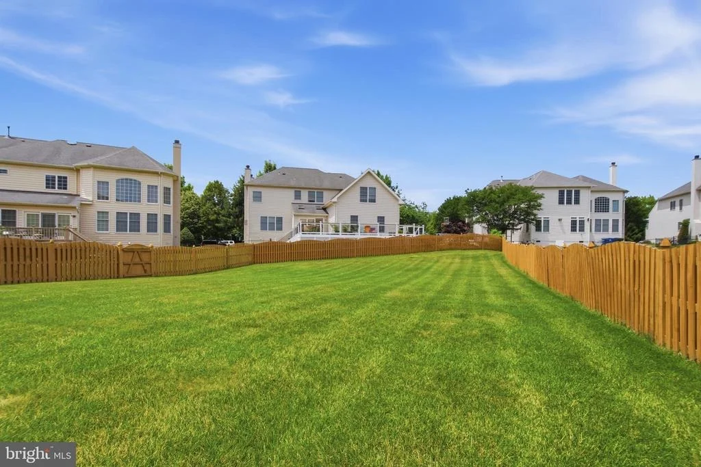 Photo of 43679 LUCKETTS BRIDGE CIRCLE