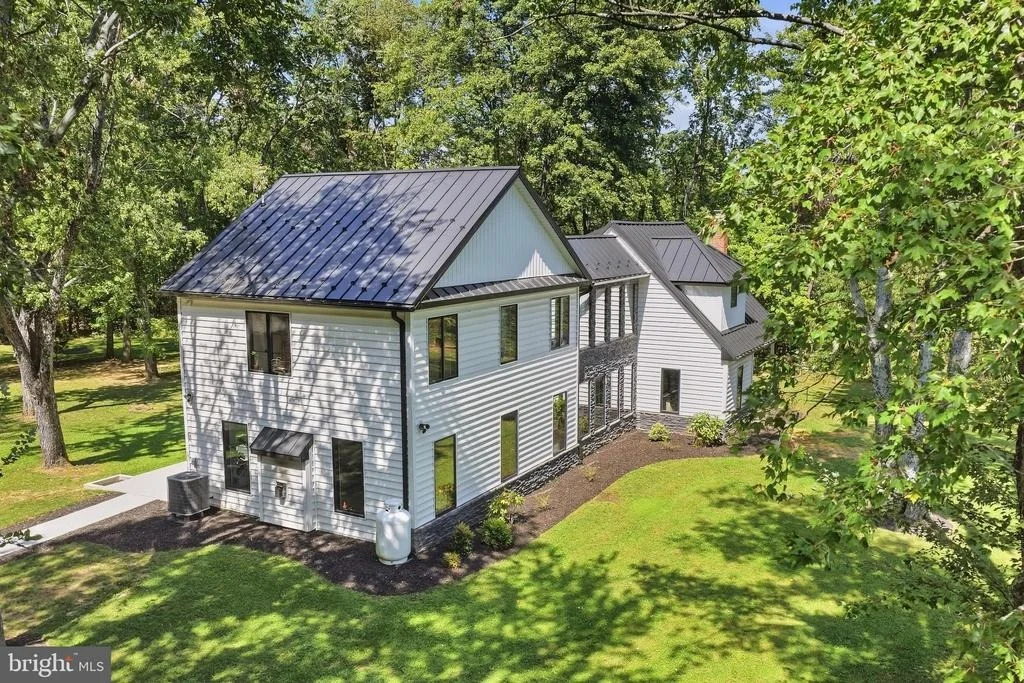 Photo of 10814 POWELL ROAD