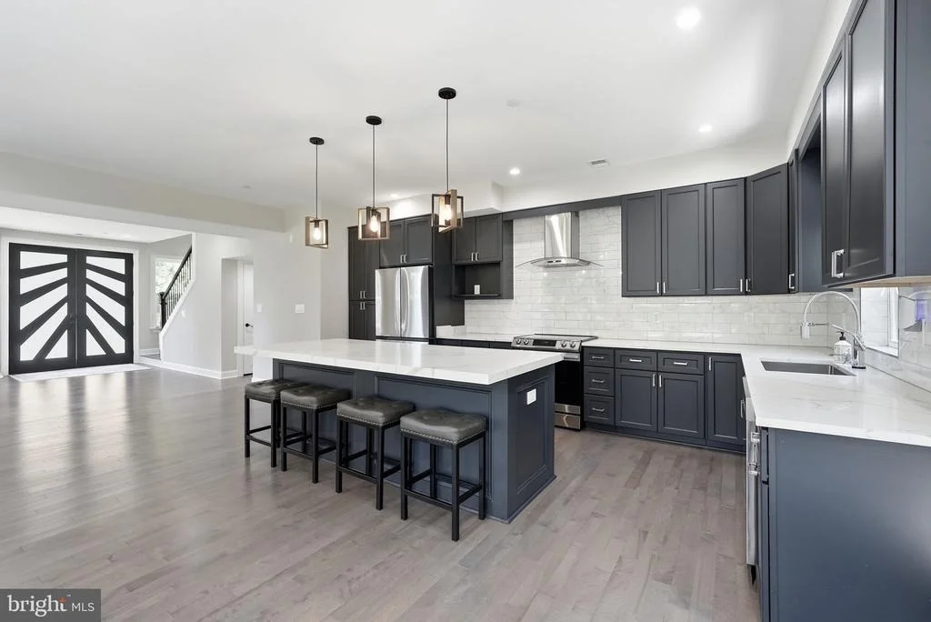 Photo of 1211 LINTON LANE