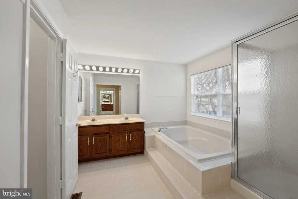 Photo of 5314 KINGSBROOK DRIVE