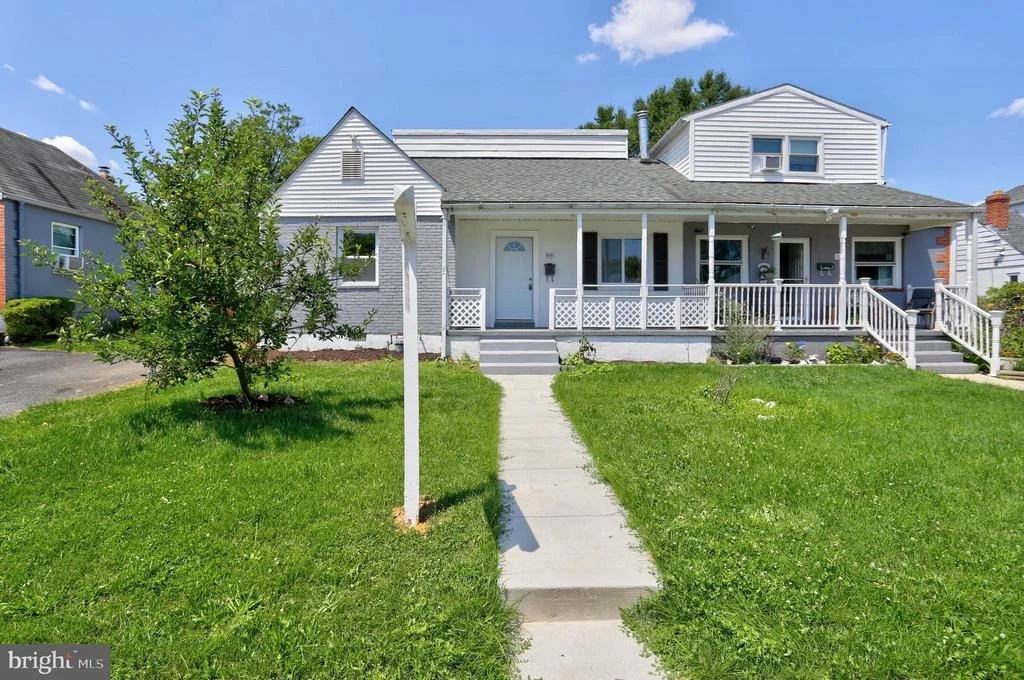 Photo of 416 MEADOW ROAD