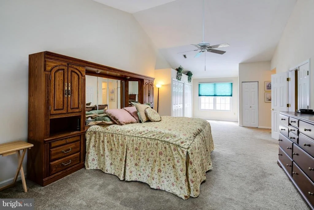 Photo of 6104 SHADED LEAF COURT