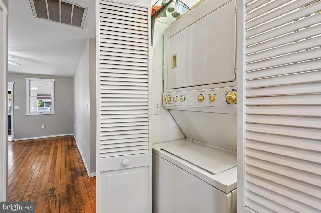 Photo of 302 LINDEN AVENUE