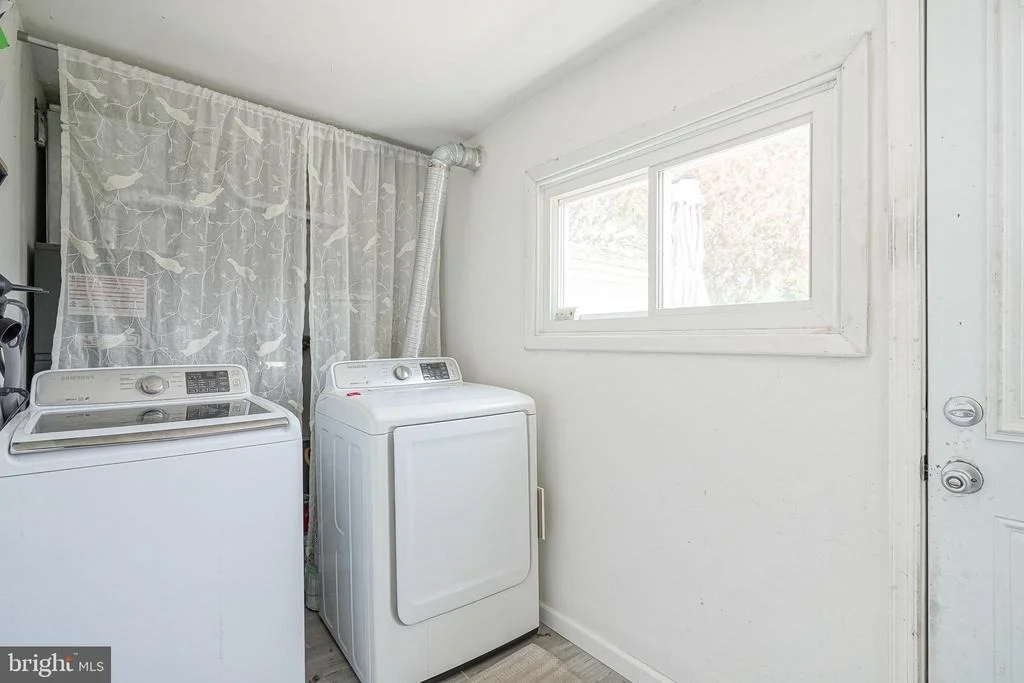 Photo of 541 WINDSOR AVENUE