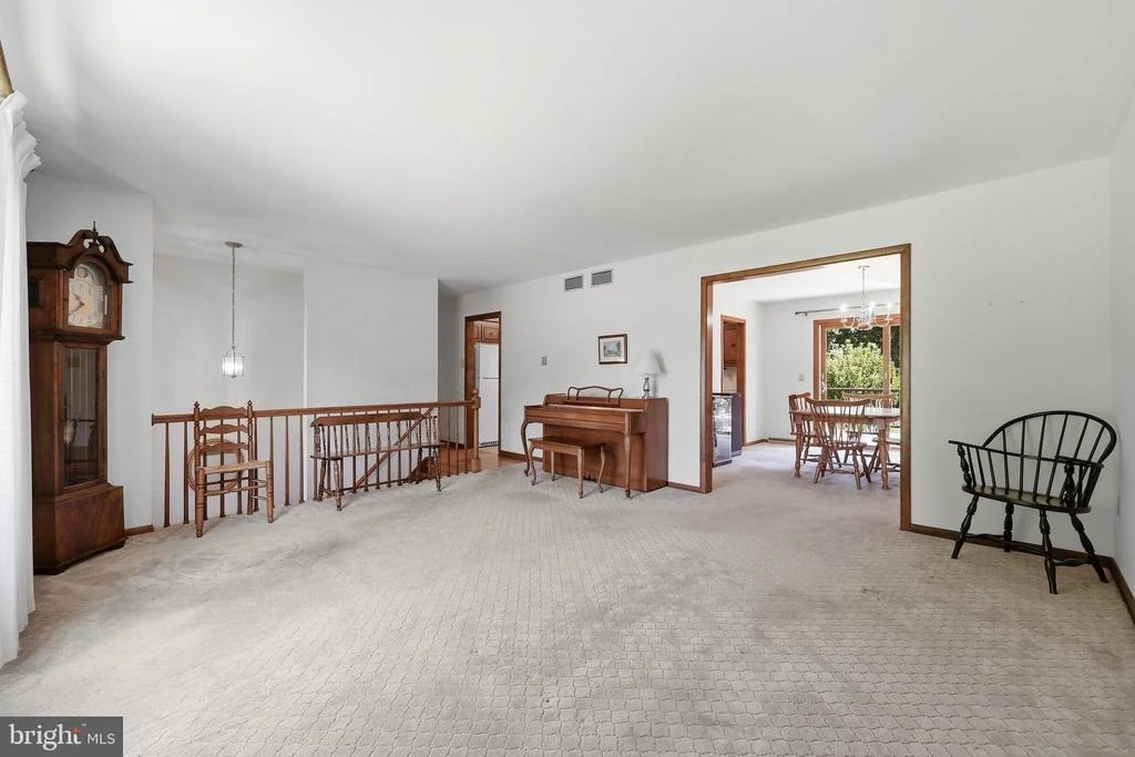 Photo of 8117 RUNNYMEADE DRIVE