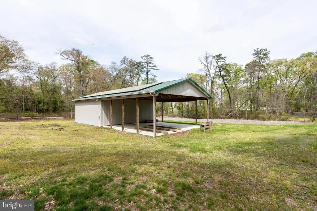 Photo of 525 UPTON ROAD