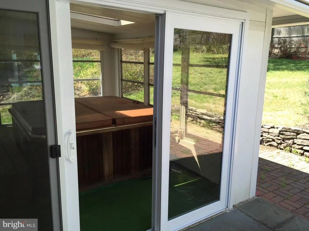 Photo of 2611 SILVERDALE DRIVE
