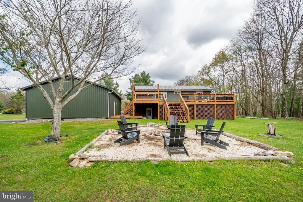 Photo of 1015 PYSELL ROAD