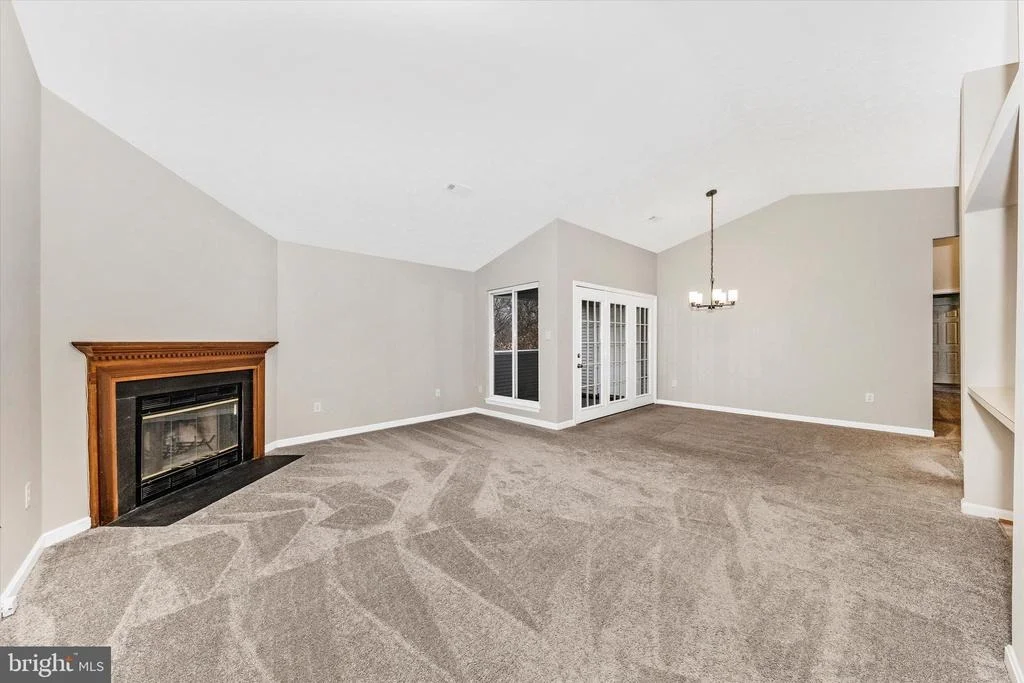 Photo of Unit 2C at 2149 WAINWRIGHT COURT