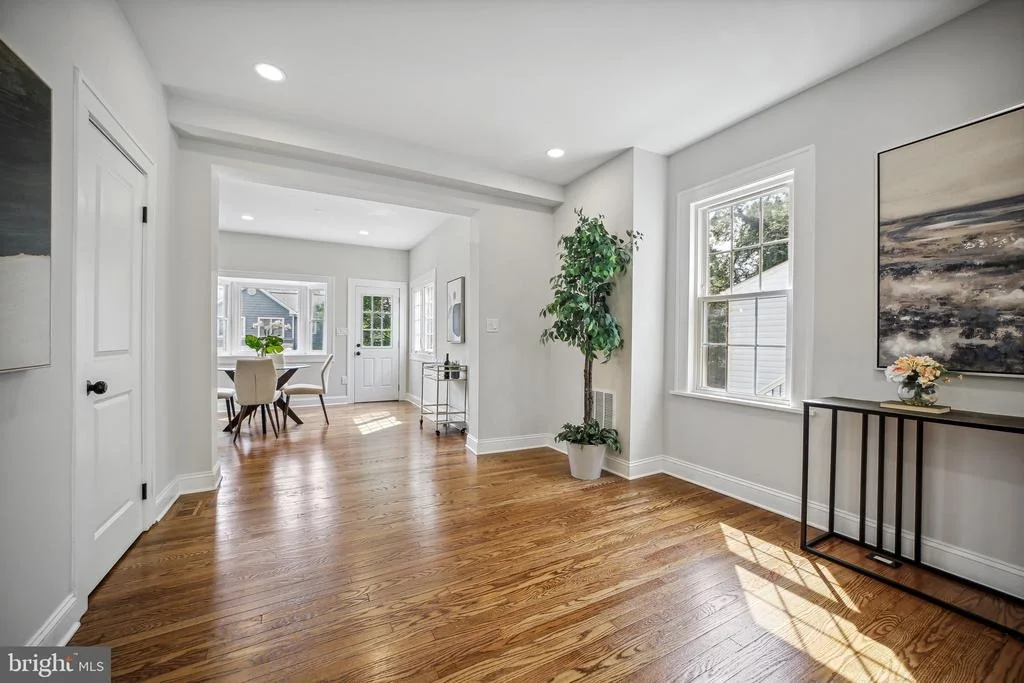 Photo of 9513 BILTMORE DRIVE