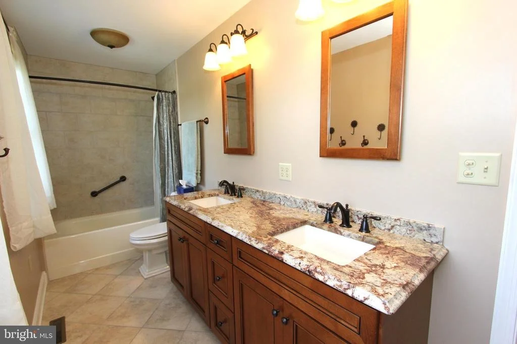 Photo of 6759 MEADOWSIDE DRIVE