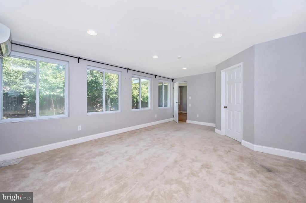 Photo of 1306 LEISTER DRIVE