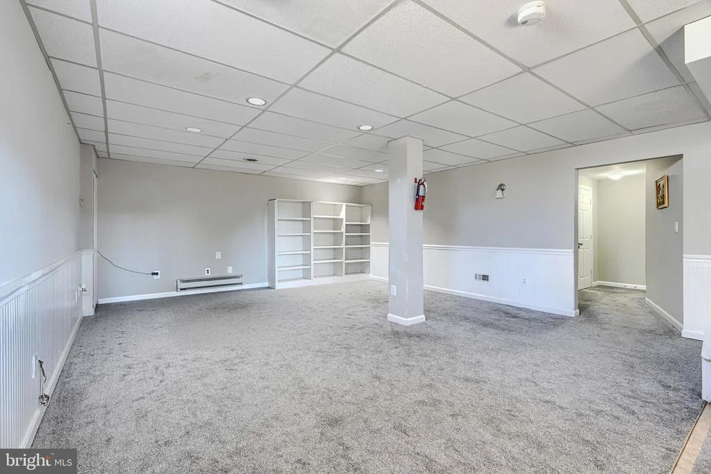 Photo of 10100 LEWIS DRIVE
