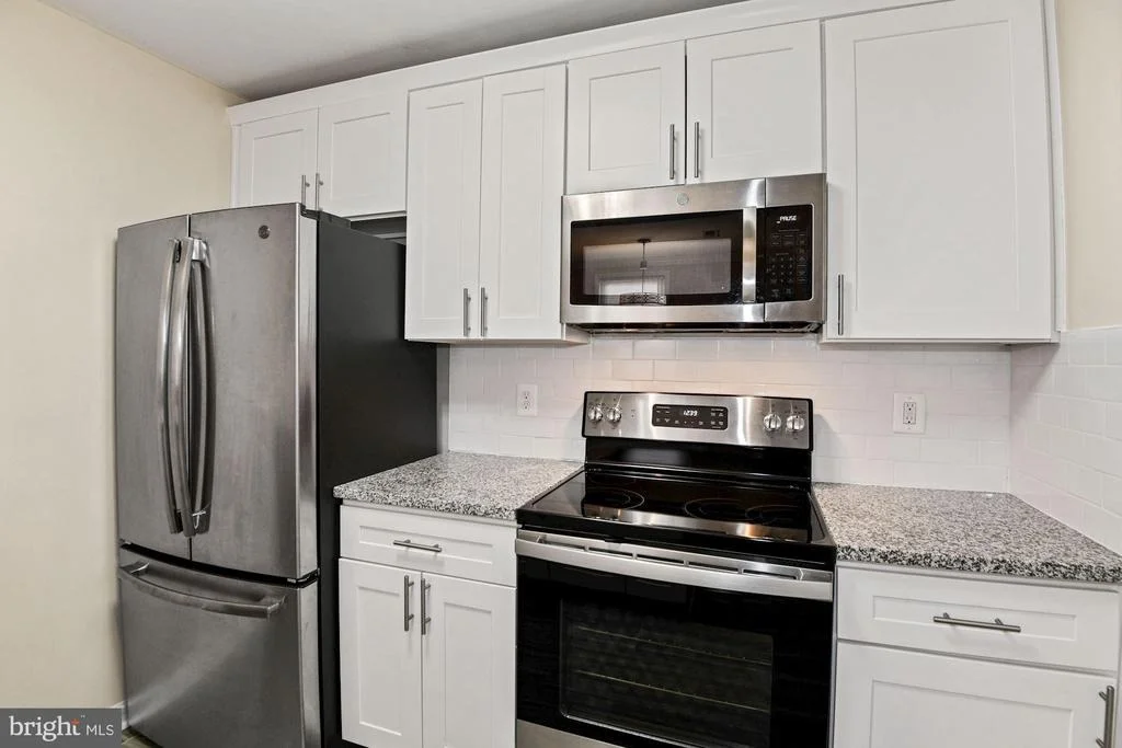 Photo of 2301 RAMBLEWOOD DRIVE