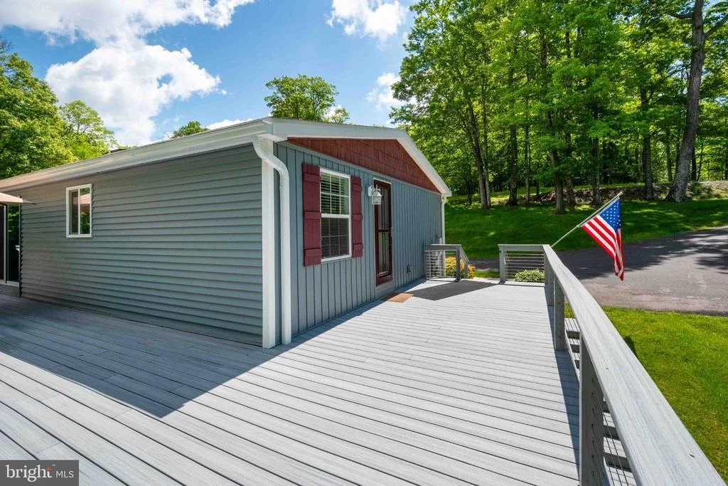 Photo of 511 HILLTOP ROAD