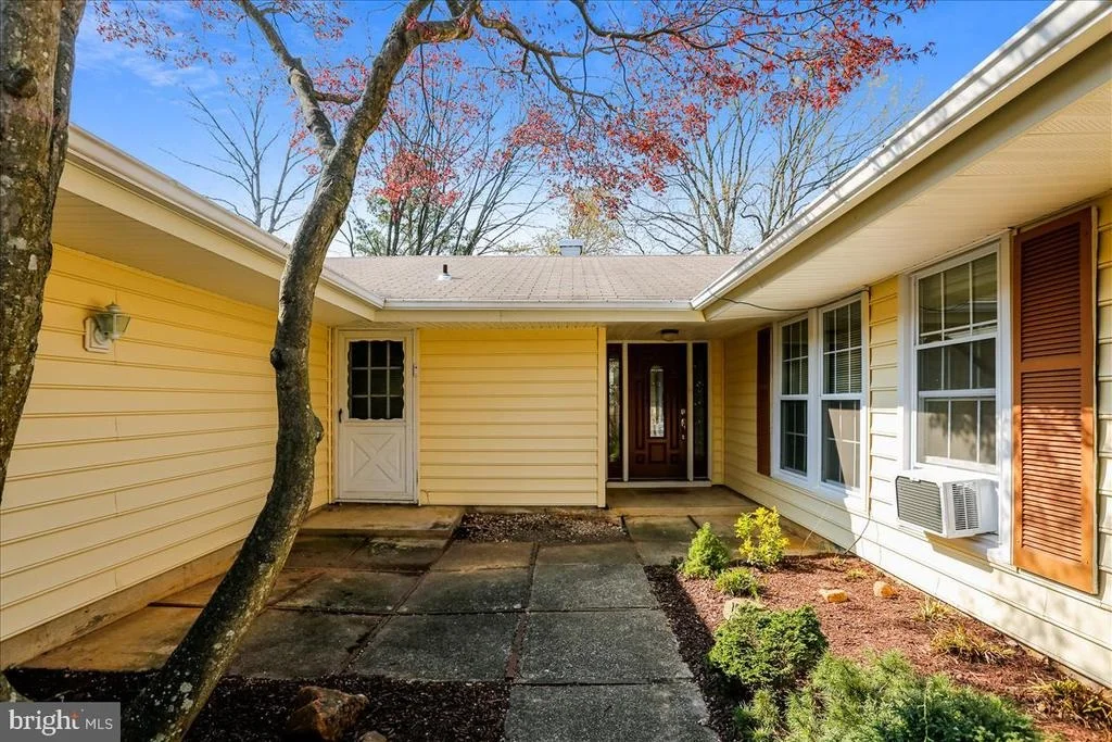 Photo of 3005 BIRCHTREE LANE