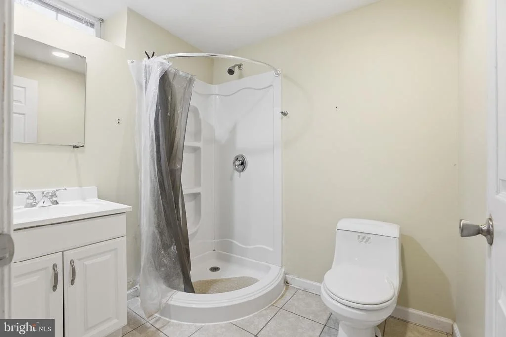 Photo of 1261 CAVENDISH DRIVE