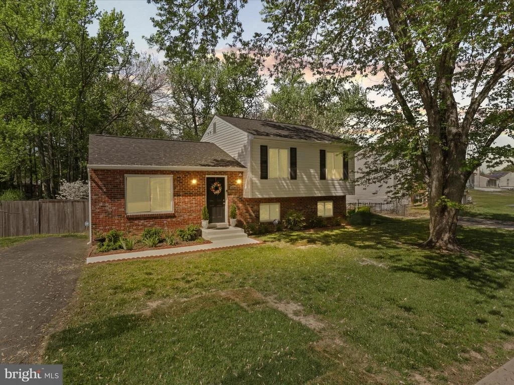 Photo of 12209 GABLE LANE
