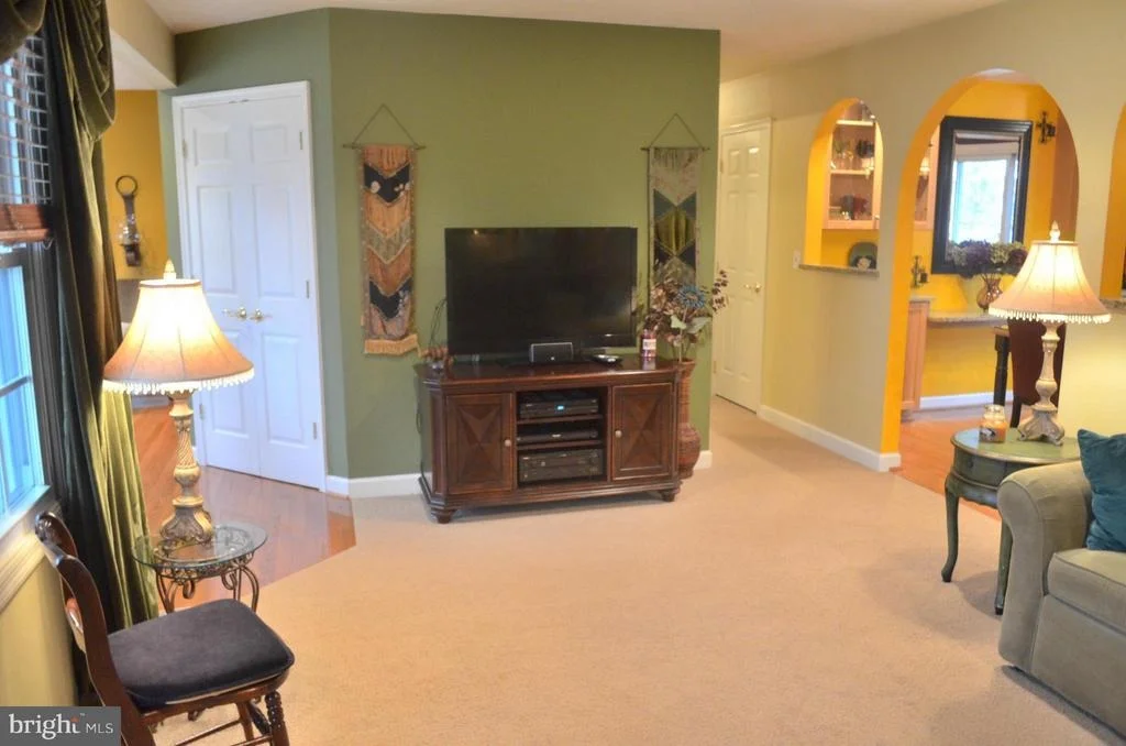 Photo of 9644 BRANCHVIEW LANE
