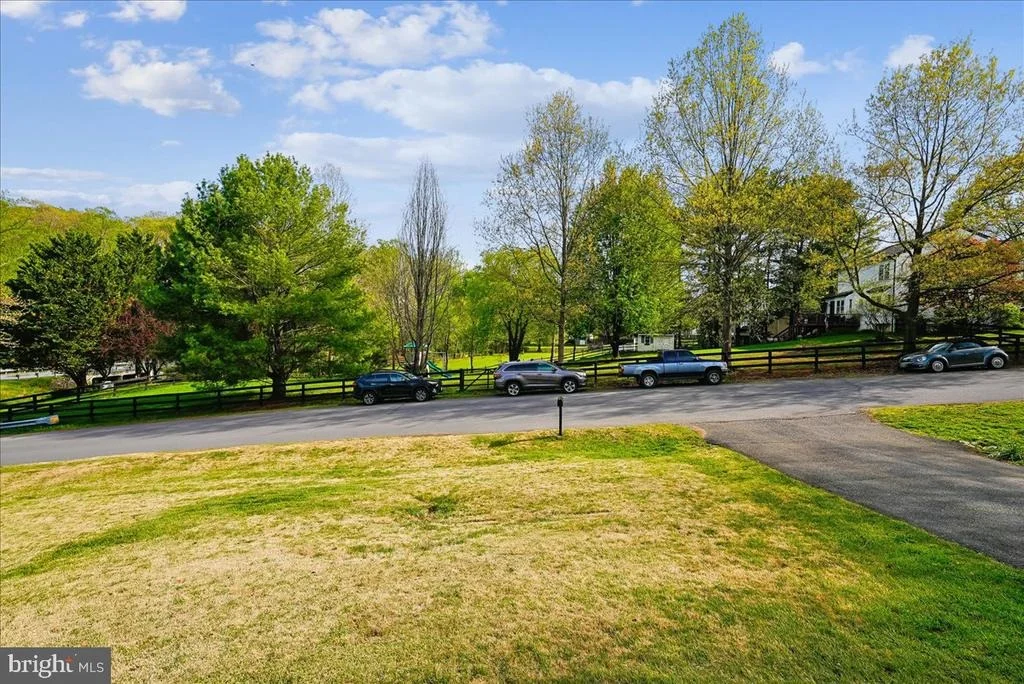 Photo of 35580 SASSAFRAS DRIVE